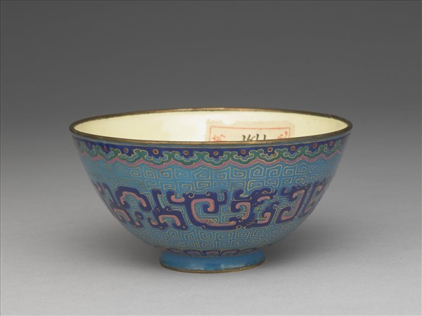 銅胎畫琺瑯龍紋碗