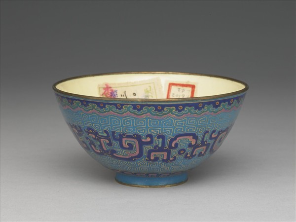 銅胎畫琺瑯龍紋碗