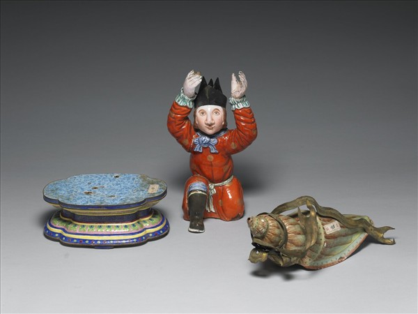 銅胎畫琺瑯番人八寶（法螺）