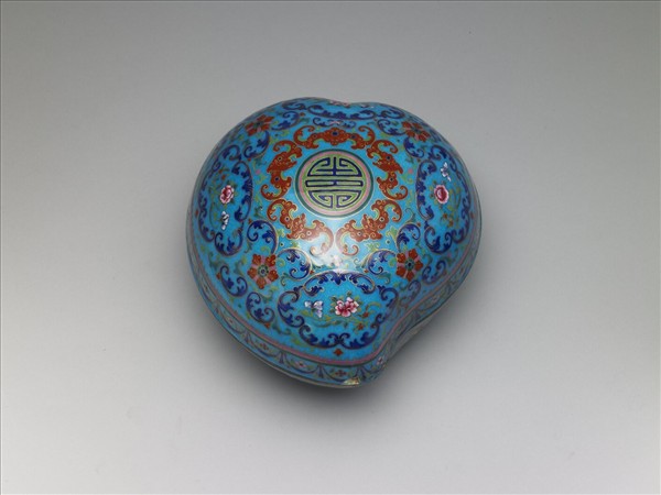 銅胎畫琺瑯桃式盒