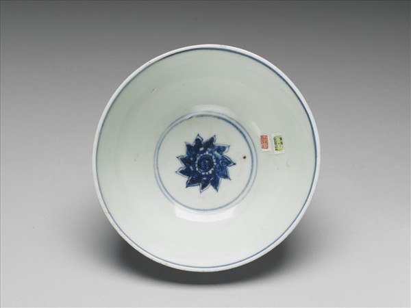 青花花卉紋碗