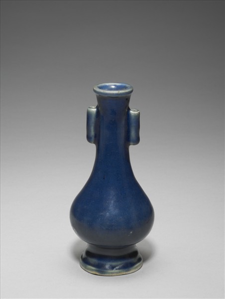 霽青釉雙耳瓶