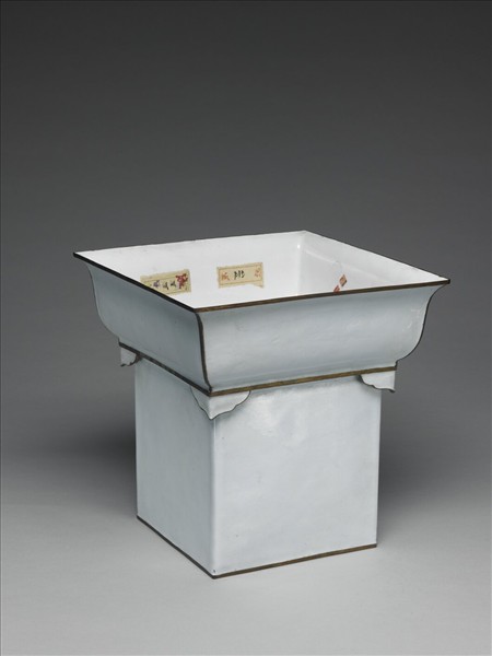 銅胎畫琺瑯方花盆