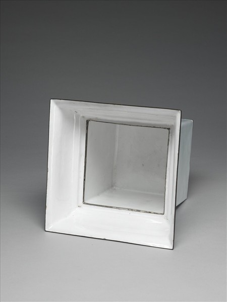 銅胎畫琺瑯方花盆