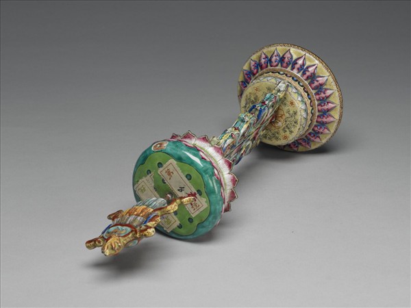 銅胎畫琺瑯五彩八寶（寶傘）