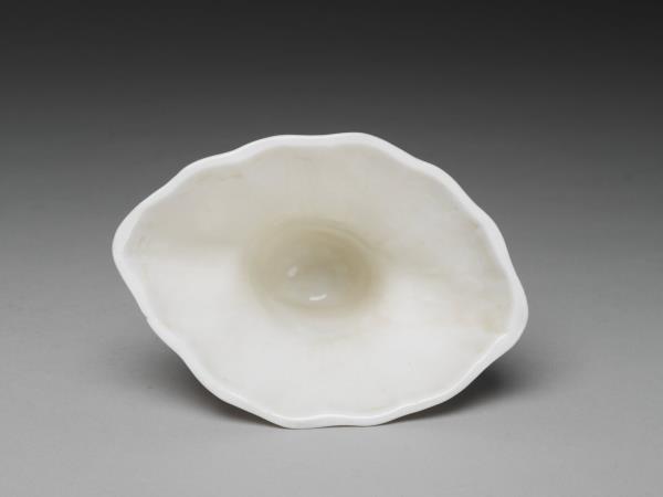 德化窯 白瓷犀角式桮