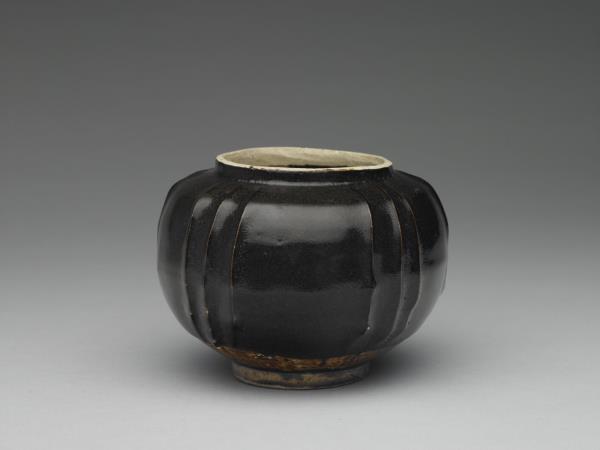 磁州窯 黑釉罐
