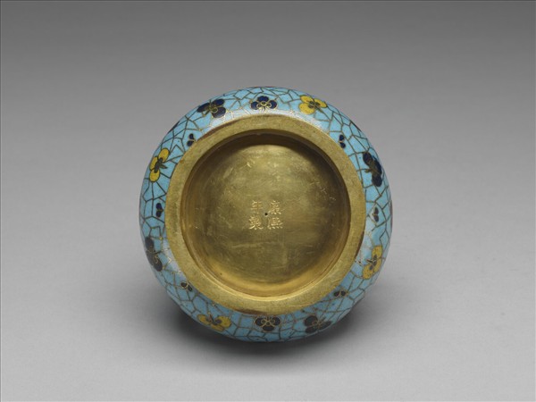 掐絲琺瑯冰梅紋爐（五供）