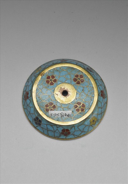 掐絲琺瑯冰梅紋燭台 （五供）