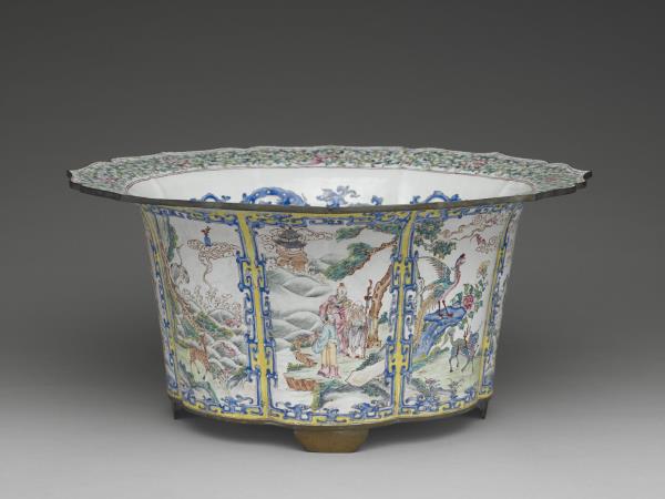 唐銅　桂華堂作　饕餮文　花器　花瓶　平安金英堂　正修識箱　V　R4933C 銅胎畫琺瑯仙人「福祿壽」花盆- 故宮