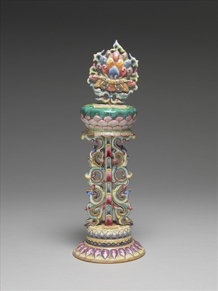 銅胎畫琺瑯五彩八寶（蓮花）