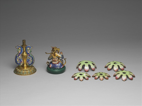 銅胎畫琺瑯五彩七政寶（武將）