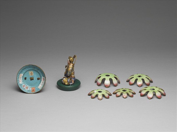 銅胎畫琺瑯五彩七政寶（武將）