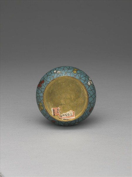 掐絲琺瑯冰梅紋瓶（五供）