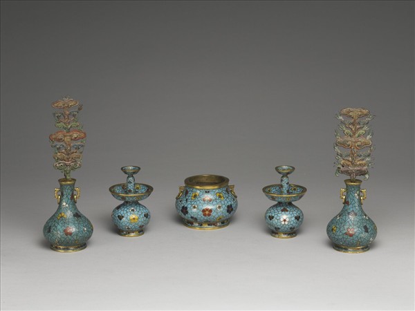 掐絲琺瑯冰梅紋瓶（五供）