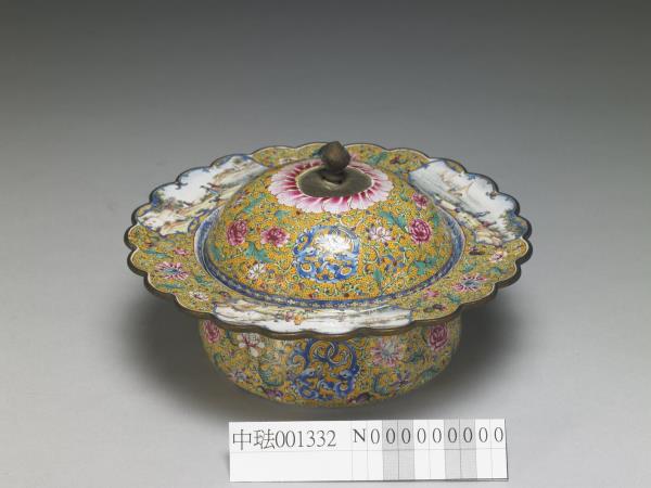 銅胎畫琺瑯花卉龍紋痰盂