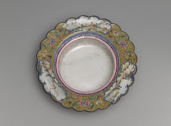 銅胎畫琺瑯花卉龍紋痰盂