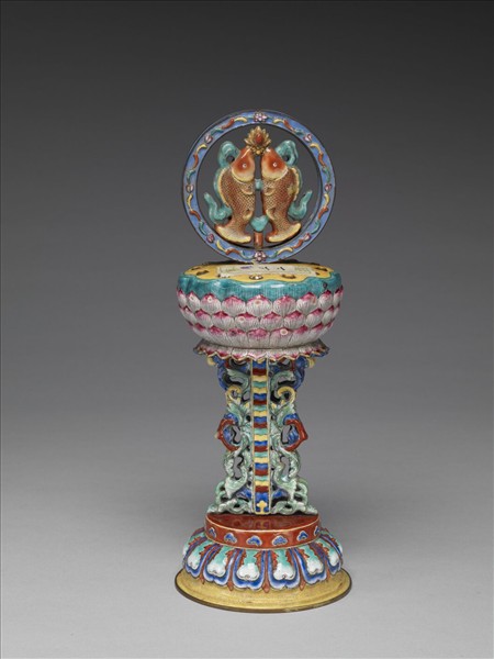 銅胎畫琺瑯五彩八寶（雙魚）