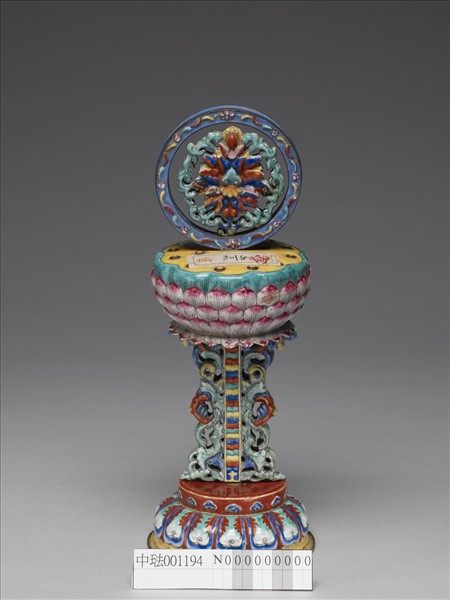 銅胎畫琺瑯五彩八寶（蓮花）