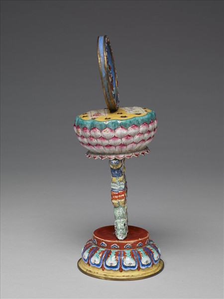 銅胎畫琺瑯五彩八寶（蓮花）