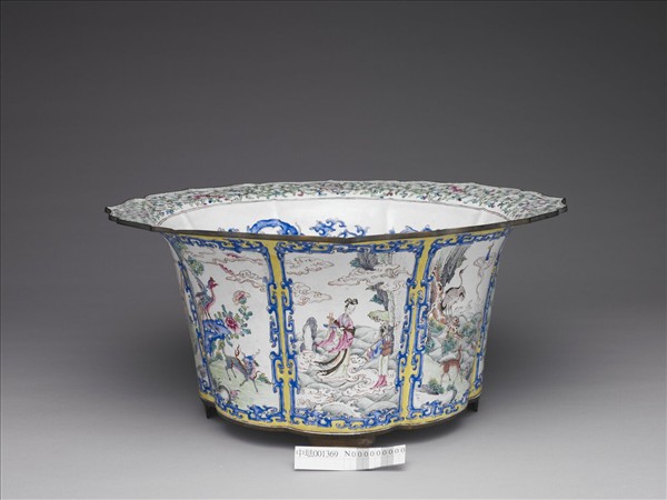 銅胎畫琺瑯開光福壽圖花盆