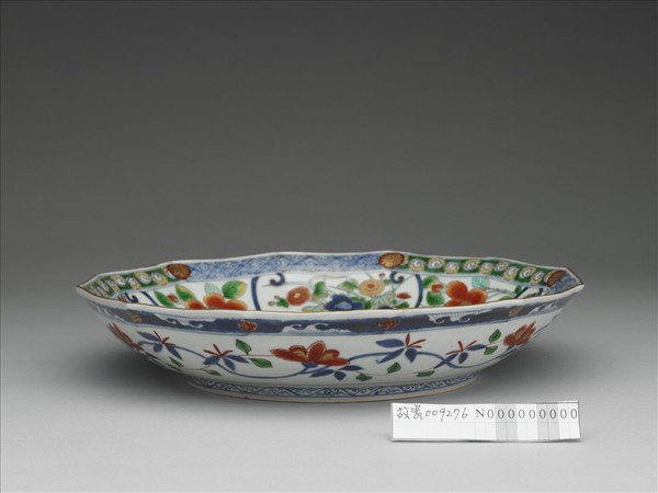 有田窯 五彩花卉紋十二方盤