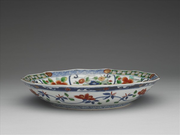 有田窯 五彩花卉紋十二方盤