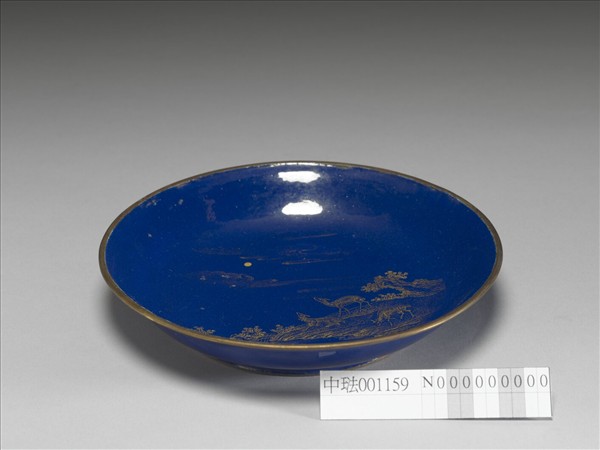 銅胎畫琺瑯三羊開泰圖盤