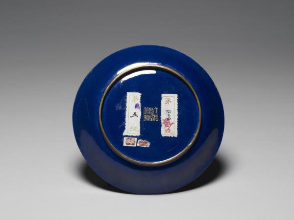 銅胎畫琺瑯三羊開泰圖盤