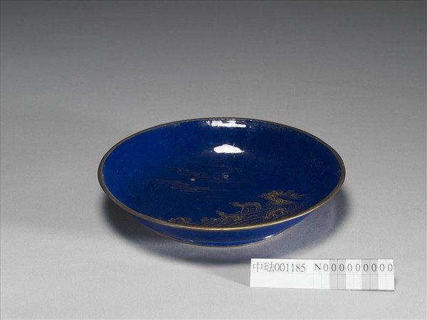 銅胎畫琺瑯三羊開泰圖盤