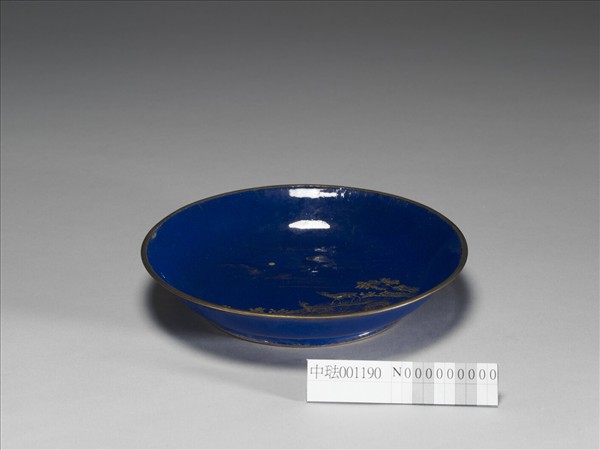 銅胎畫琺瑯三羊開泰圖盤