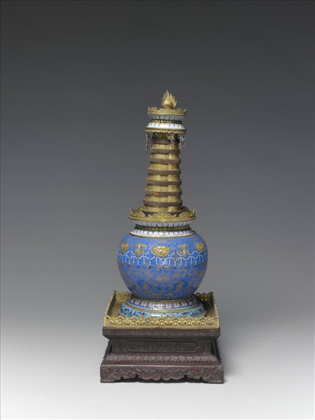 銅胎畫琺瑯藍地花葉紋塔形龕