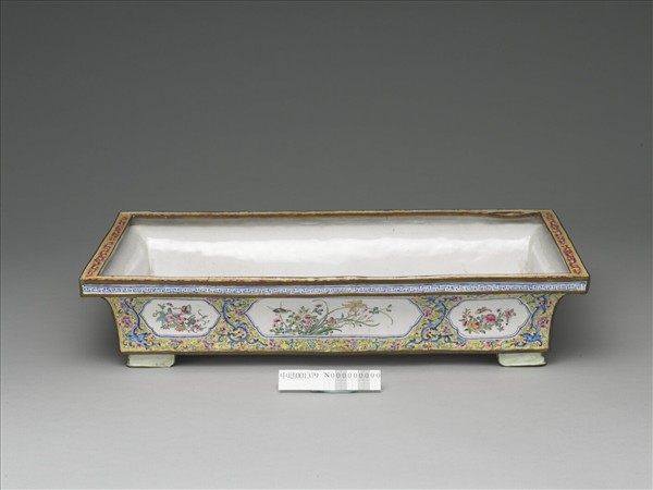 銅胎畫琺瑯花卉長方花盆