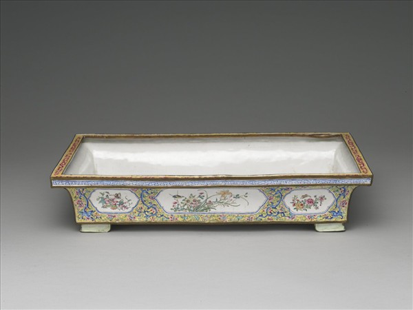 銅胎畫琺瑯花卉長方花盆