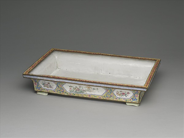 銅胎畫琺瑯花卉長方花盆