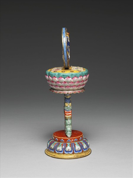 銅胎畫琺瑯五彩八寶（法螺）