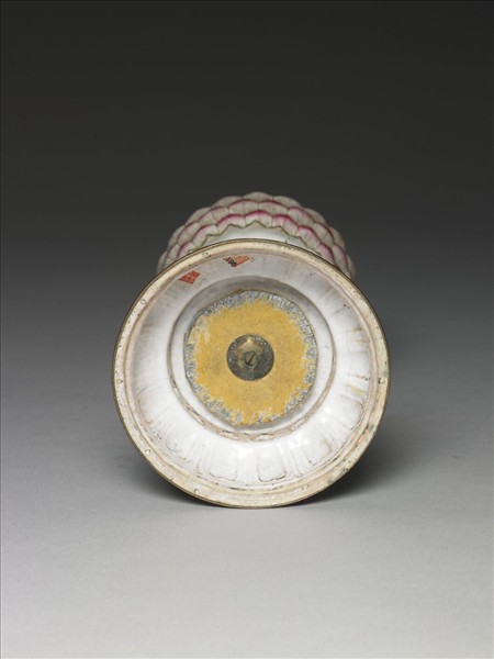 銅胎畫琺瑯五彩八寶（法螺）