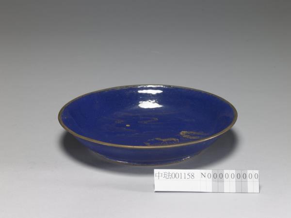 銅胎畫琺瑯三羊開泰圖盤