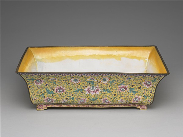 銅胎畫琺瑯黃地花葉紋花盆