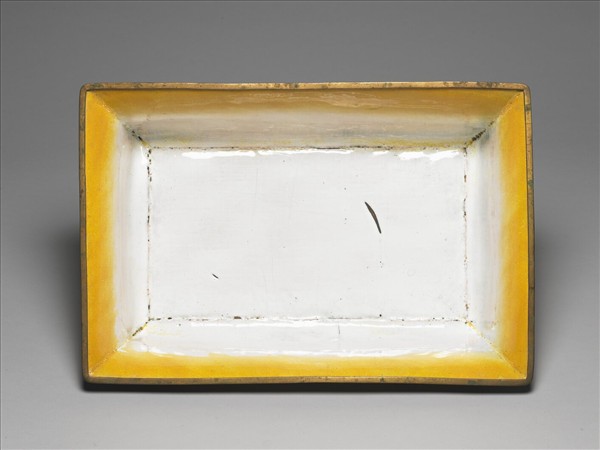 銅胎畫琺瑯黃地花葉紋花盆