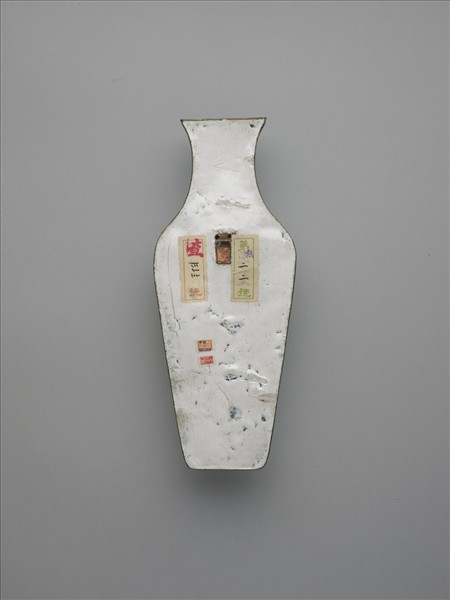 銅胎畫琺瑯綠地花卉紋轎瓶