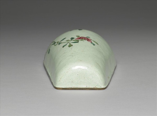 銅胎畫琺瑯綠地花卉紋轎瓶