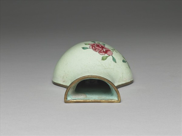 銅胎畫琺瑯綠地花卉紋轎瓶