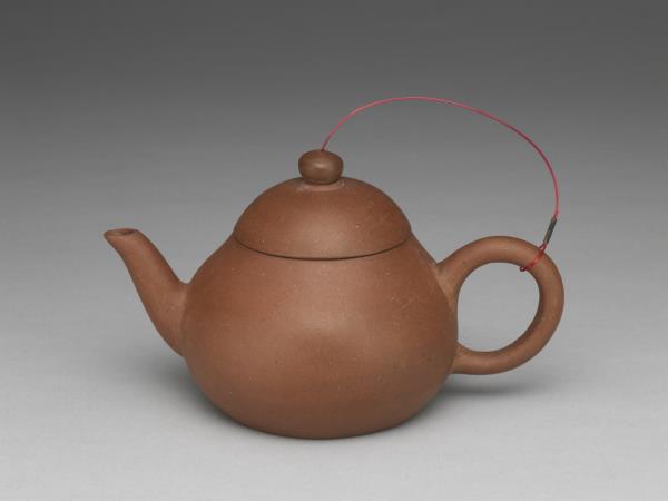 湯婆款紫砂茶壺