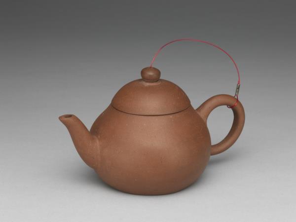 湯婆款紫砂茶壺