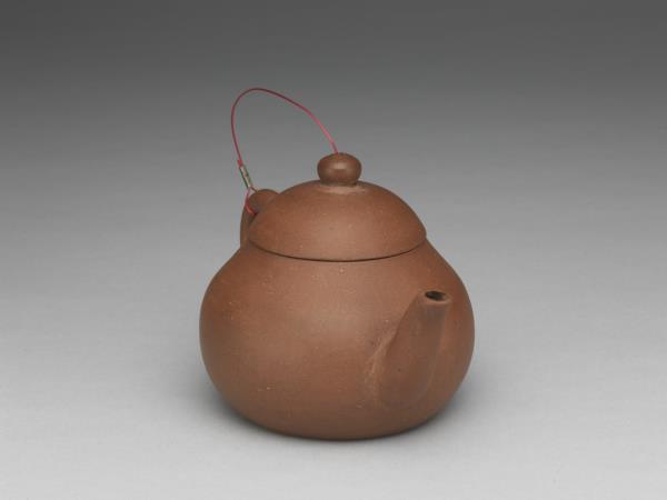 湯婆款紫砂茶壺