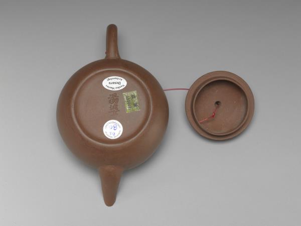 湯婆款紫砂茶壺