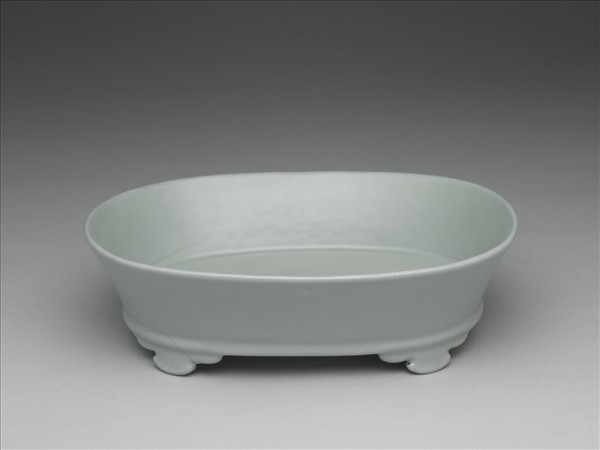 仿汝釉青瓷水仙盆