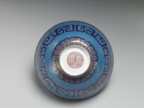 銅胎畫琺瑯藍地龍紋碗