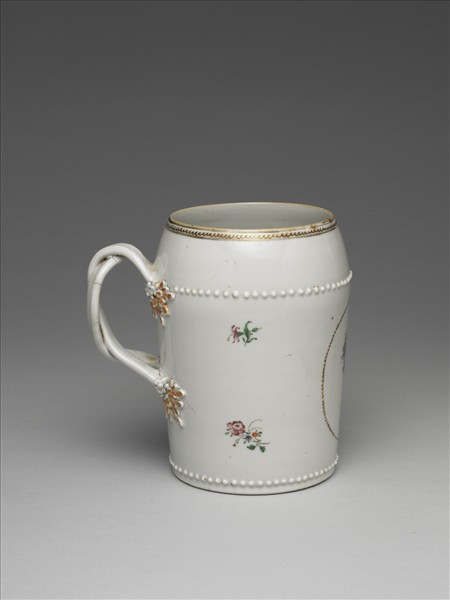 粉彩描金花卉紋把杯